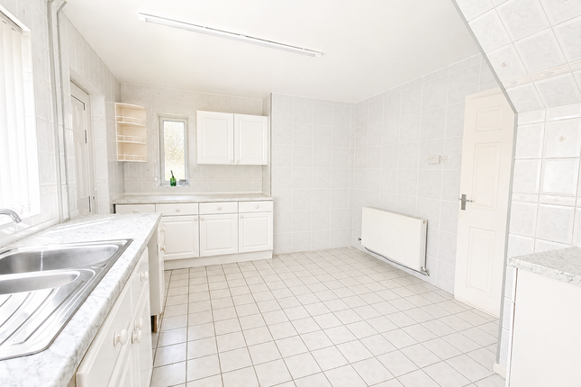 13, Birch Drive, Willington, Crook photo 3