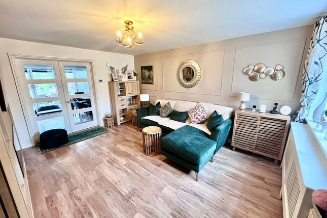 62 Westbury Lane, Newport Pagnell photo 2