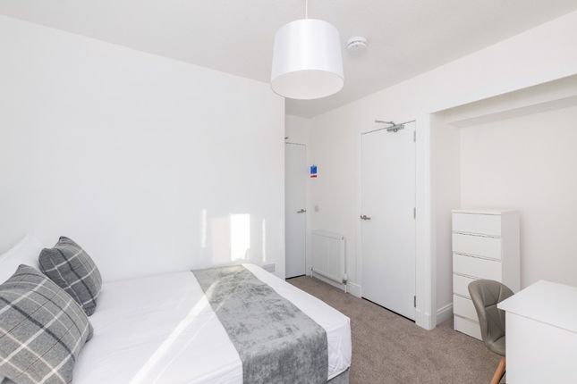 Flat to rent in Powrie Place, City Centre, Dundee