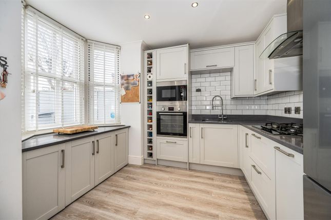 1 1 Kingscote Villas, Eastern Villas Road, Southsea photo 4