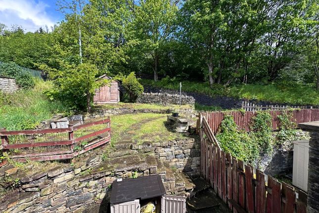 14, Armitage Road, Huddersfield photo 2