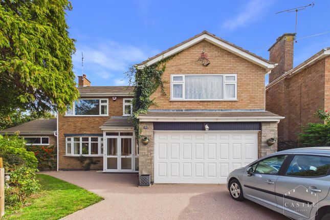 32, Winchester Drive, Burbage photo 3