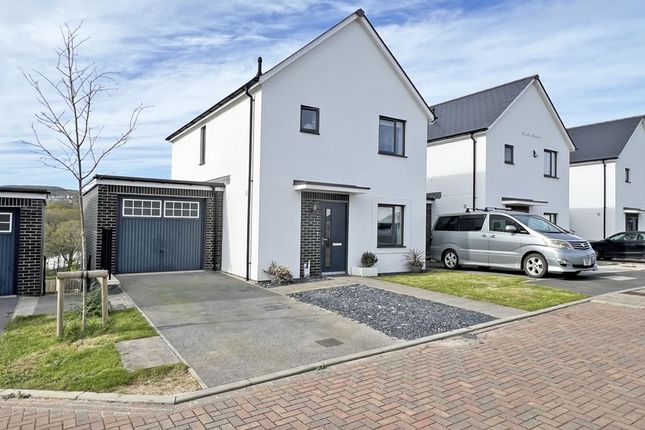 Link-detached house for sale in Gwartha Close, St. Austell