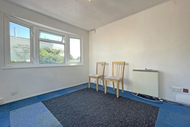 3, Beech Court, Plymouth photo 4