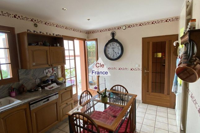 Property for sale in Le Grand-Quevilly, Haute-Normandie, 76120, France