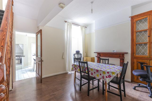 38, Talworth Street, Cardiff photo 3