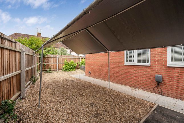 5 Horse Common Lane, Cambridgeshire photo 4