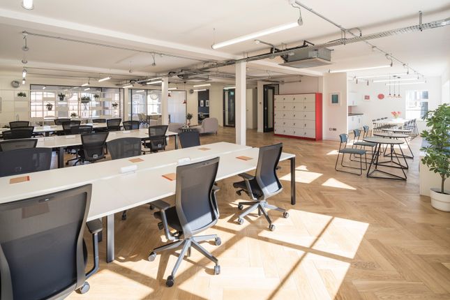 Office to let in Parchment House, 13 Northburgh Street, Clerkenwell