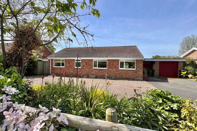Thumbnail Bungalow for sale in North Road, Kingsland, Leominster