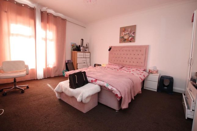 42, Longfield Road, Bolton photo 3