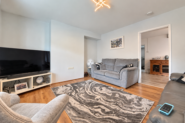 16 Tre Ifor, Aberdare photo 2