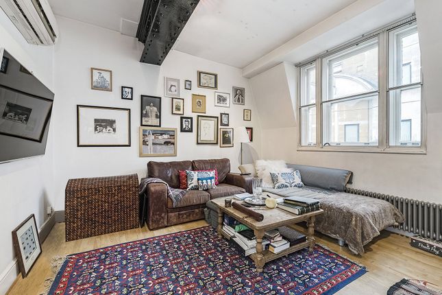 Flat 3, 36-40, Rupert Street, London photo 2