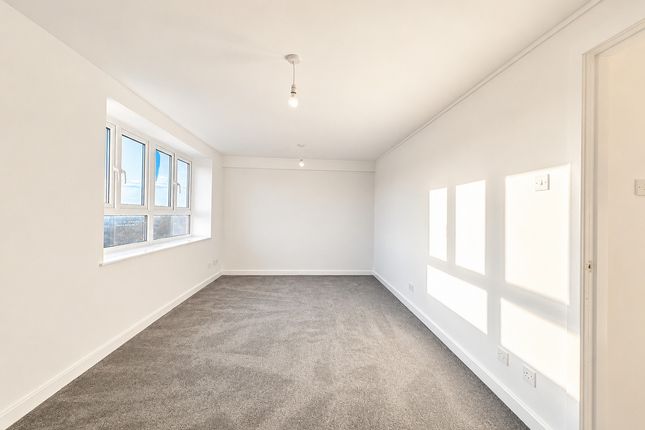 Flat 1205, City View, Highclere Avenue, Salford photo 3