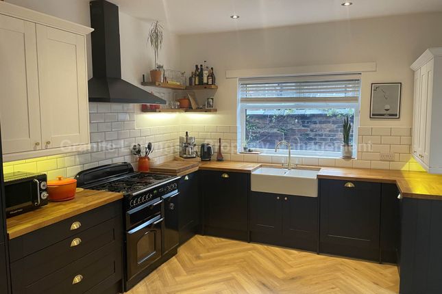 13, Sumner Road, Salford photo 5
