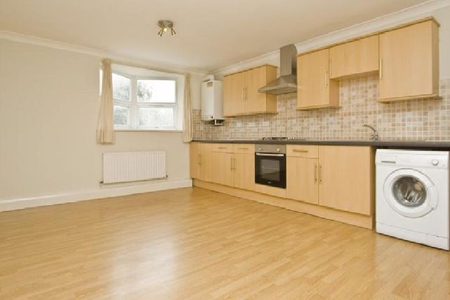 Thumbnail Flat to rent in Maitland Road, London