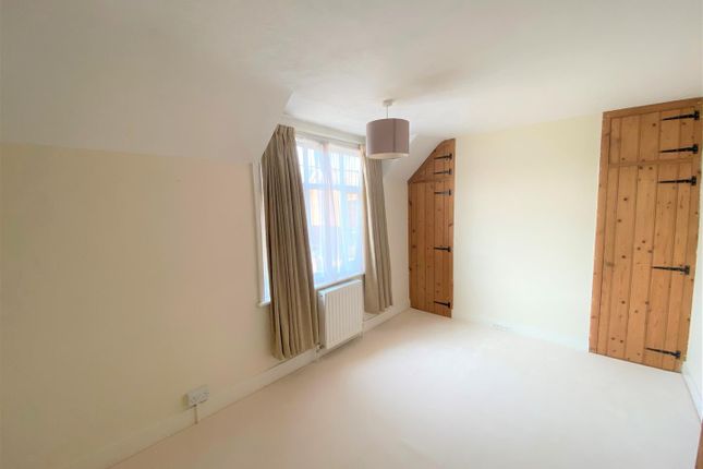 Terraced house to rent in Station Road, Paddock Wood, Tonbridge