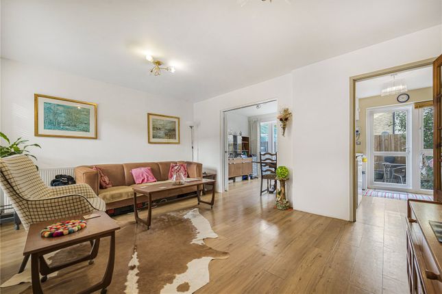 Chilthorne Close, London photo 2