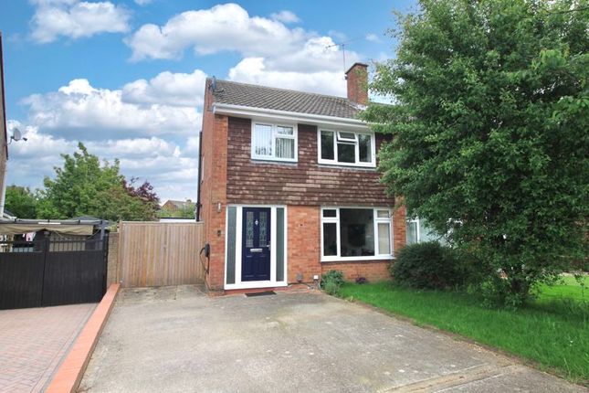 Thumbnail Semi-detached house for sale in Mapleton Road, Hedge End, Southampton