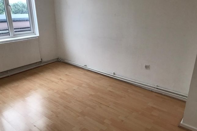 Flat for sale in Sherborne Road, Enfield