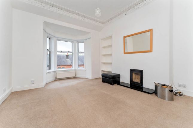 Flat 6, 1 Carlton Place, Moss Road, Kilmacolm photo 2