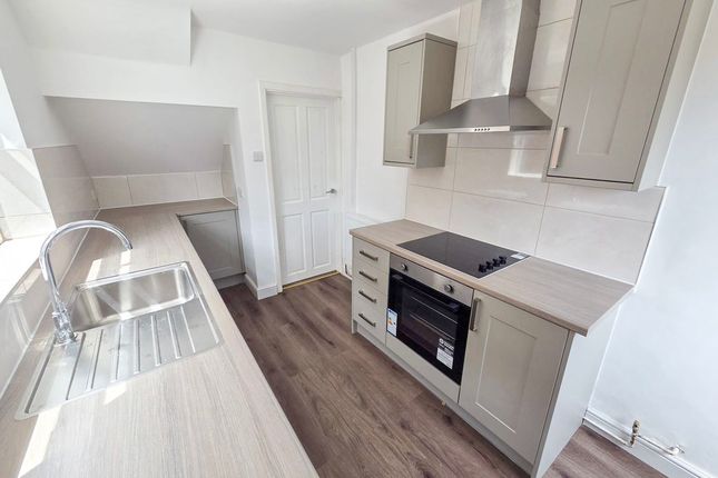 14, Brynheulog, Caerphilly photo 4