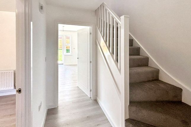 13 Spindle Way, Gloucester photo 3