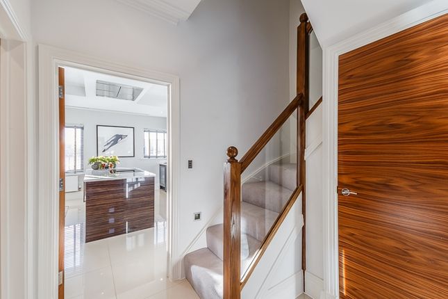 Town house for sale in Rainville Road, Hammersmith
