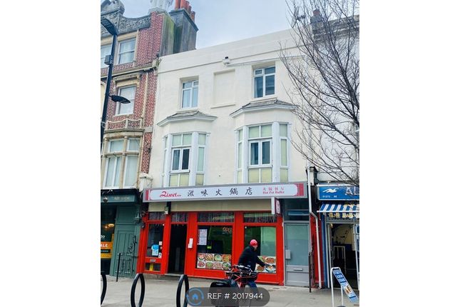 Thumbnail Flat to rent in First Floor 60A Queen's Road, Brighton