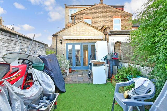 End terrace house for sale in Milton Road, London