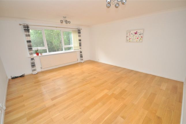 Thumbnail Flat for sale in Ballards Lane, Finchley