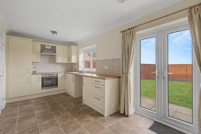 Oakwood, Lynn Road, Wisbech photo 4