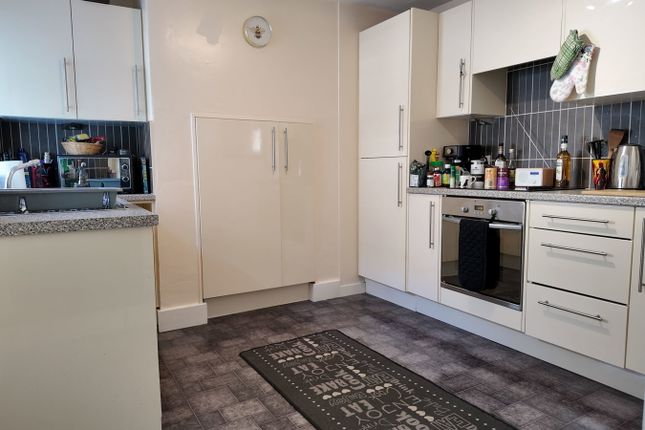 5, Elm Road, Newton Abbot photo 4