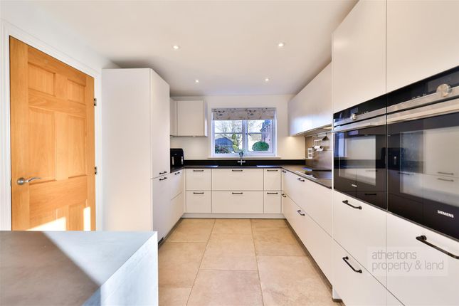 2, Oakdale Drive, Whalley photo 4
