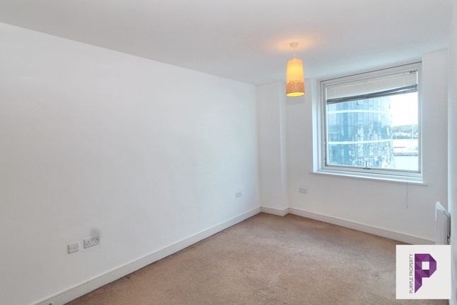 Apartment 24, Marina Point Eastreet, Chatham photo 4