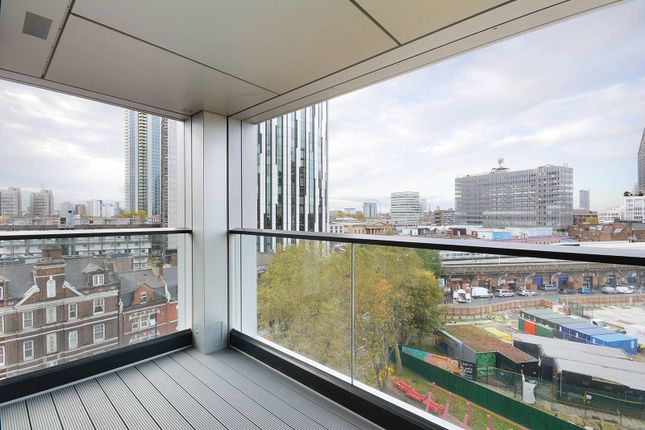 Thumbnail Flat to rent in Deacon Street, Elephant And Castle, London