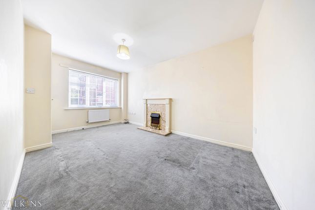 7, Clough Drive, Staffordshire photo 2