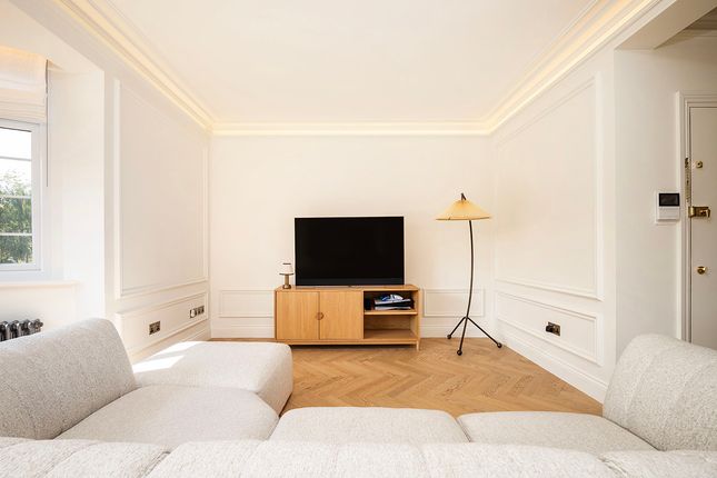 29, Greville Hall, London photo 4