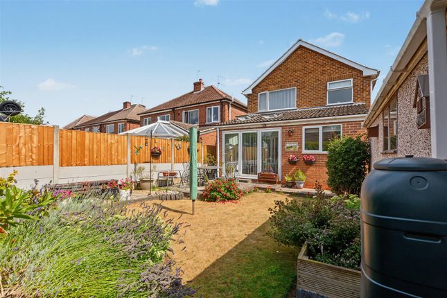 48, Carrfield Avenue, Nottingham photo 4