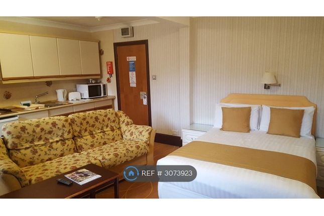 Studio flat on Douglas Avenue, Exmouth, £1,095/mo