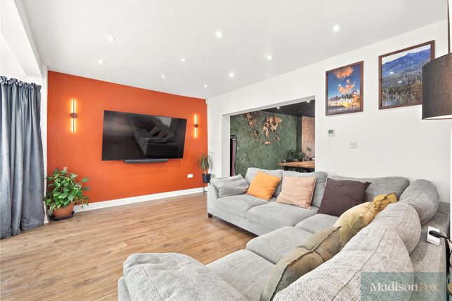 230, Southend Road, Woodford Green photo 4