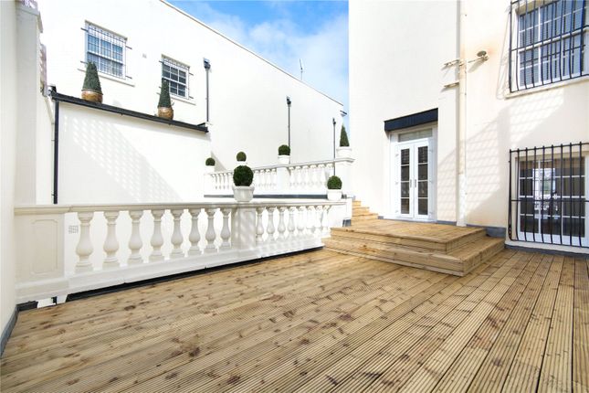 Detached house to rent in Artesian Road, Notting Hill