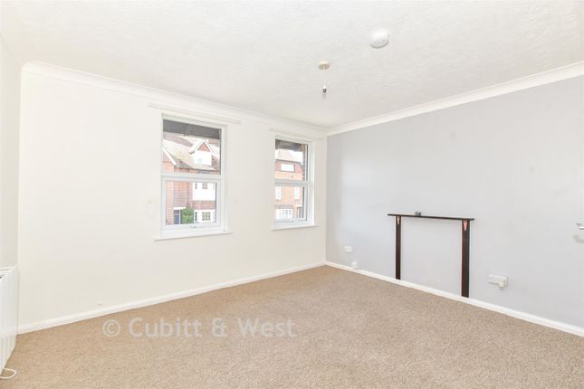 Causeway Court, Queen Street, Arundel photo 3