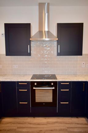 4, Cobden Street , Padiham  photo 5
