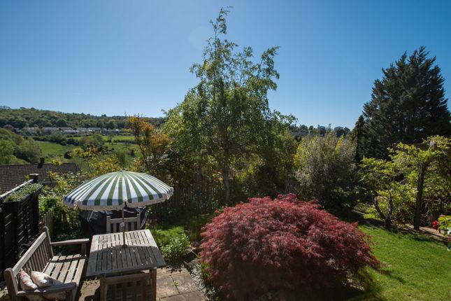 14, Shepherds Close, Gloucestershire photo 2