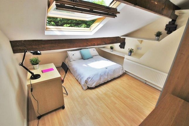 73 BIRCHFIELDS ROAD Vicotria Park, Manchester photo 5