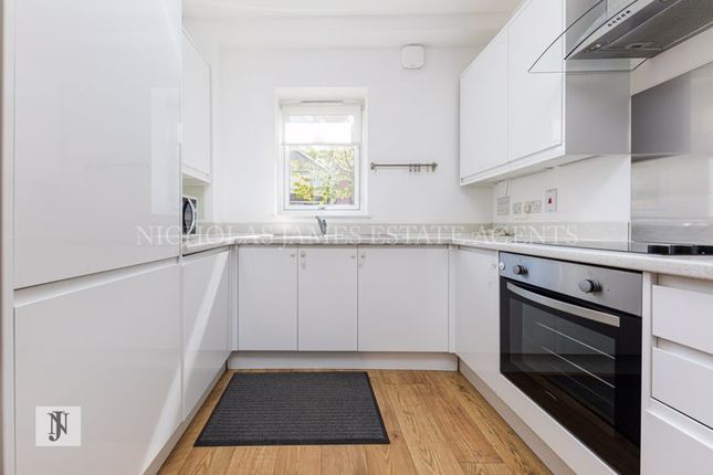 8, Wells Mews, London photo 3