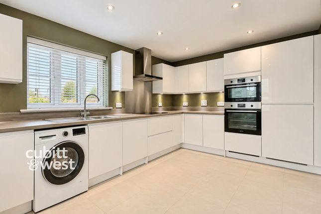8, Boweries Road, Chichester photo 2