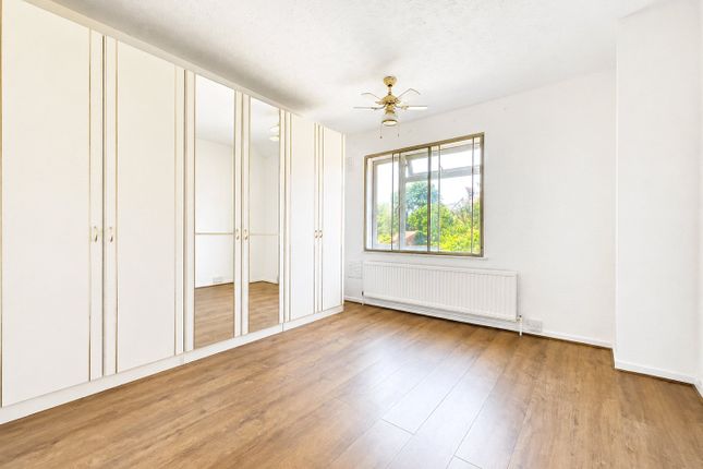 306, Beavers Lane, Hounslow photo 4