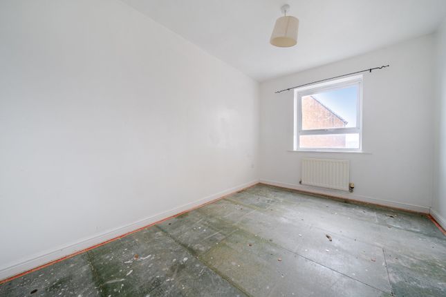 21, Kenninghall View, Sheffield photo 4