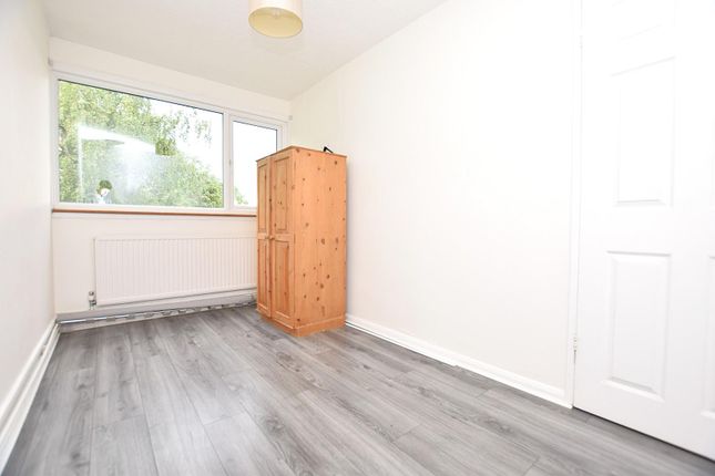 4, The Ridings, Romford Road, Chigwell photo 4